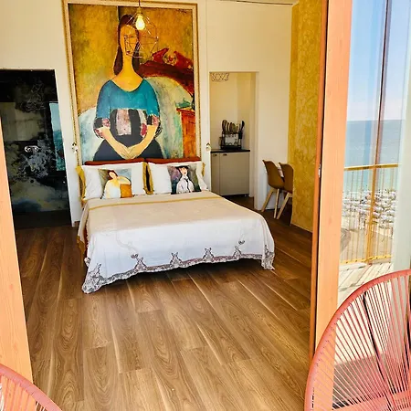 Blumare Arthouse 4* Σαλέρνο