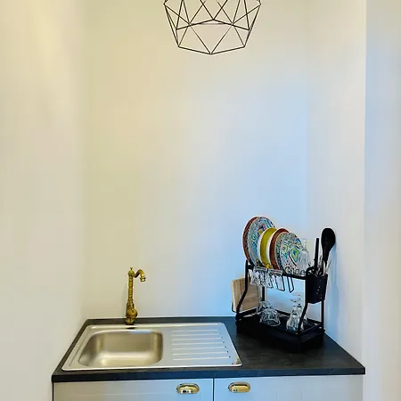 Πανσιόν Blumare Arthouse 4*
