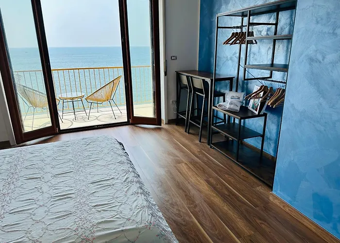 Blumare Arthouse 4* Σαλέρνο